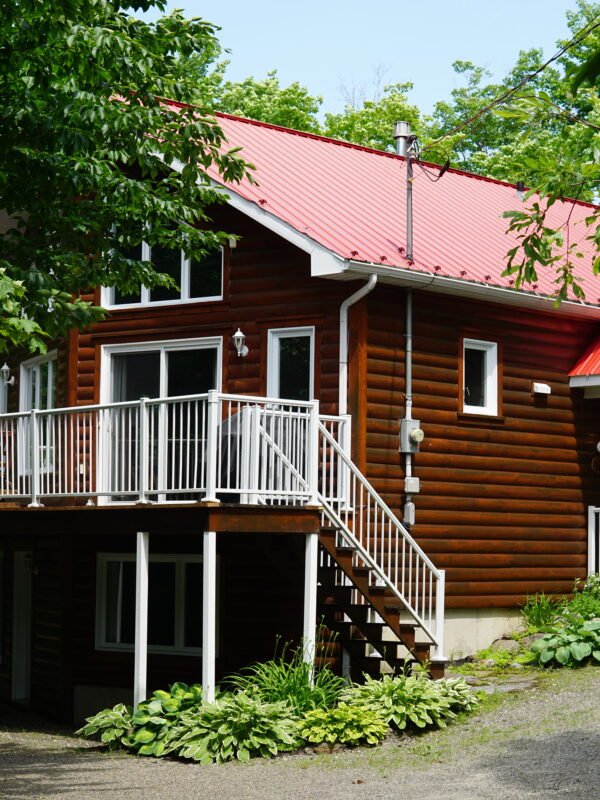 Interior of chalet L’Alpin